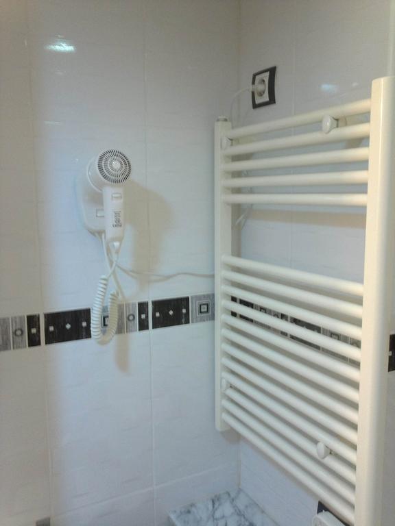 Livingirona Apartments Girona Exterior photo