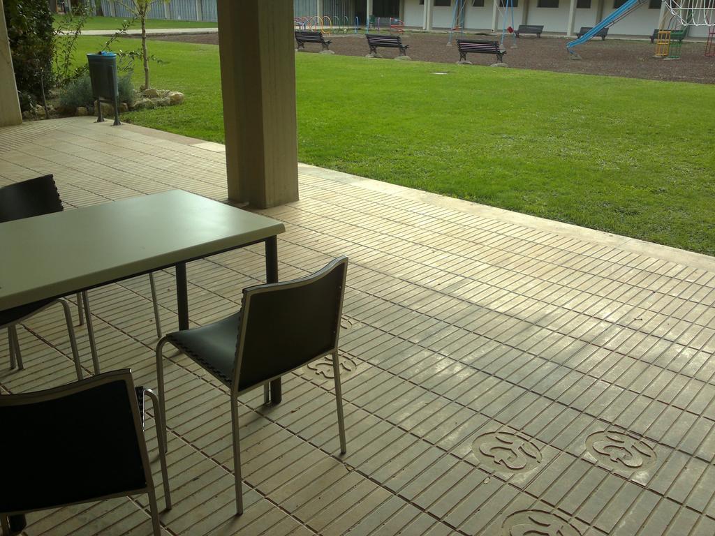 Livingirona Apartments Girona Exterior photo