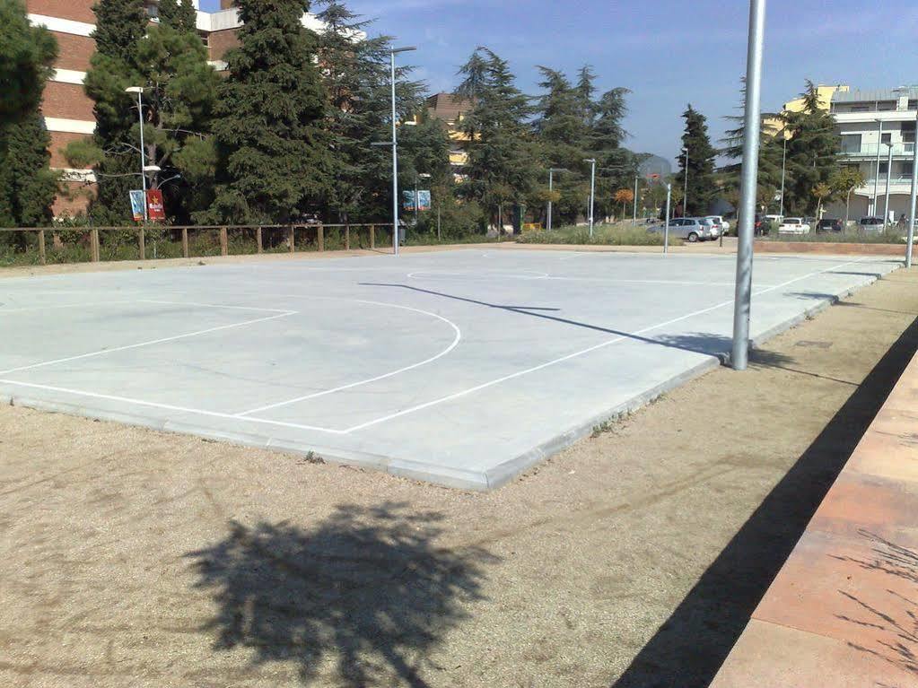 Livingirona Apartments Girona Exterior photo